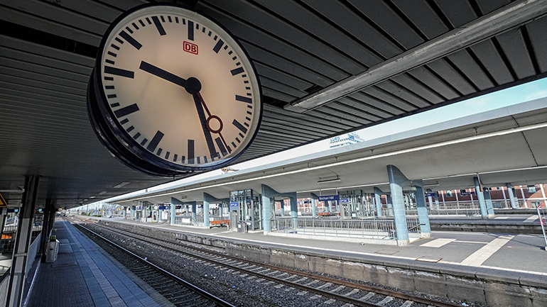 Η Γερμανία ζει μία από τις μεγαλύτερες απεργίες της